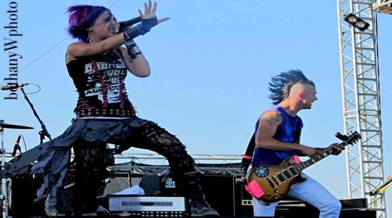 Icon For Hire - Pieces