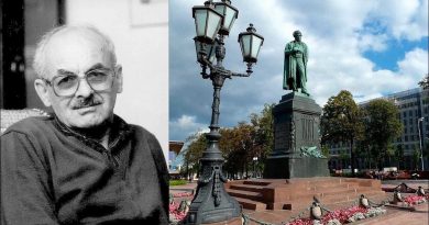 Булат Окуджава — На фоне Пушкина снимается семейство