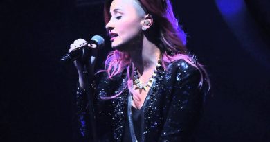 Demi Lovato - Nightingale