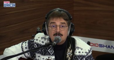 Виктор Третьяков — Родина