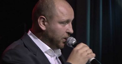 Виталий Аксёнов — Поезд