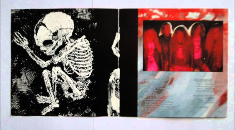 Cannibal Corpse - Under The Rotted Flesh