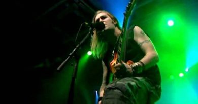 Children Of Bodom - Living Dead Beat