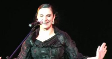 Елена Ваенга — Легким пухом
