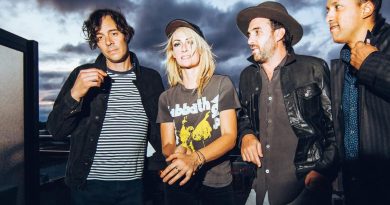 Metric - Artificial Nocturne