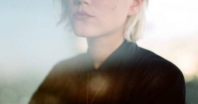 Soko - Don't You Touch Me