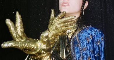SoKo - Are You A Magician?