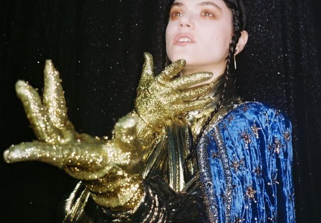 SoKo - Are You A Magician?