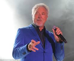 Tom Jones - I Can't Break The News To Myself