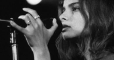 Mazzy Star – Into Dust