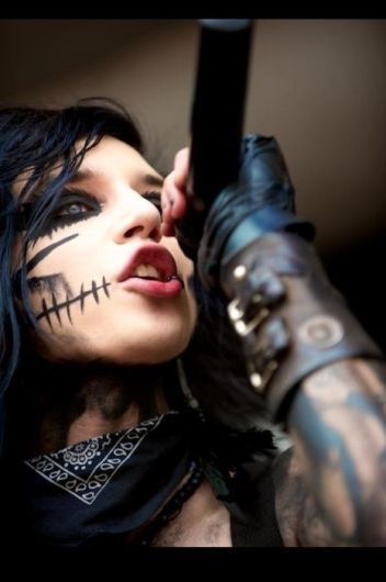 Black Veil Brides - Drag Me To The Grave