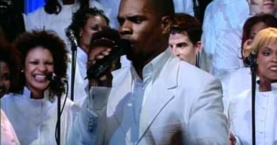 Kirk Franklin - Don't Cry (feat. Richard Smallwood)