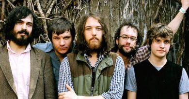 Fleet Foxes - Blue Spotted Tail
