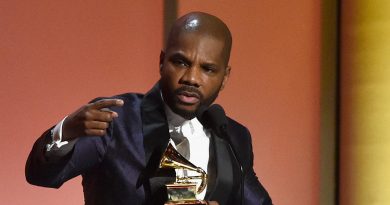 Kirk Franklin and The Family - Hold Me Now