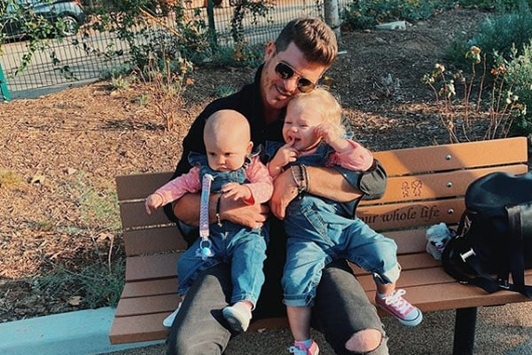 Robin Thicke - Lola Mia