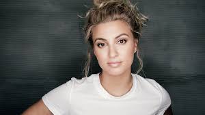 Tori Kelly - Eyelashes