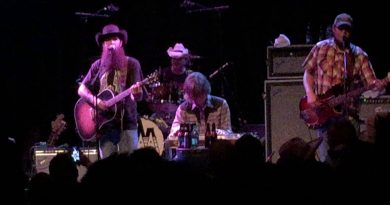 Cody Jinks - Hippies And Cowboys