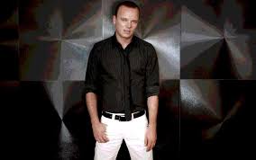 Gigi D'Alessio - La Grande Storia