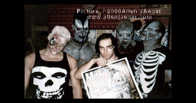 Misfits – Don't Open 'til Doomsday