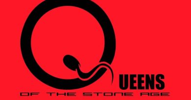 Queens of the Stone Age-You Think I Ain't Worth a Dollar, But I Feel Like a Millionaire