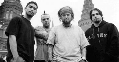 Soulfly - Living Sacrifice