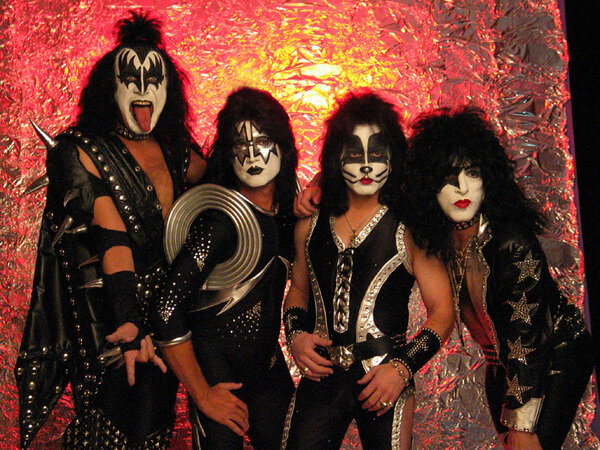 Kiss - Into The Void