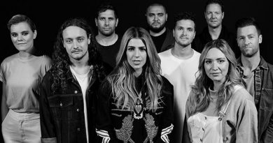 Hillsong Worship - Refuge
