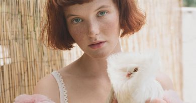 Kacy Hill - Am I