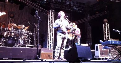 Marillion - Cannibal Surf Babe