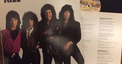 Kiss - Dance All Over Your Face