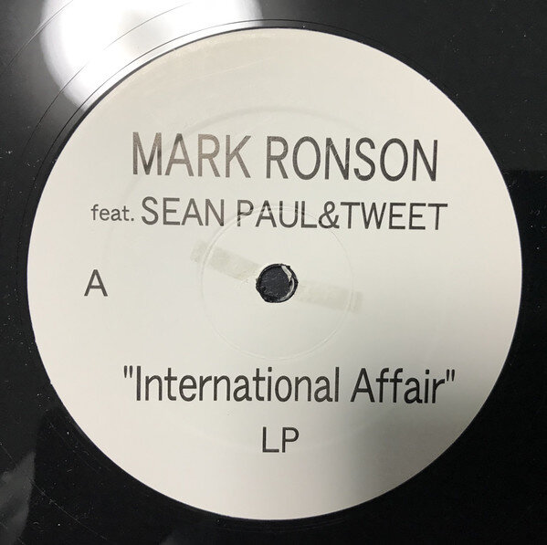 Mark Ronson - International Affair (feat. Sean Paul, Tweet)