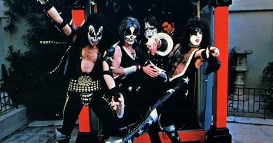 Kiss - Raise Your Glasses