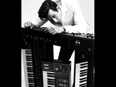 Mark Ronson - Knock Knock Knock (feat. YEBBA)