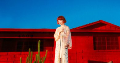 Kacy Hill - Lion