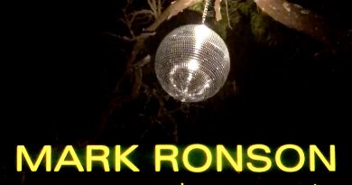 Mark Ronson - I Want to See the Bright Lights Tonight (feat. Raissa)
