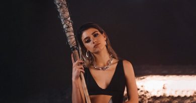 Dixie D'Amelio, Wiz Khalifa - One Whole Day