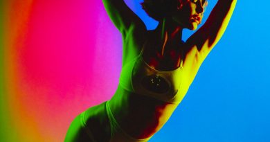 Kacy Hill - Shades Of Blue
