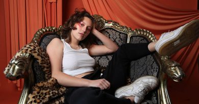 King Princess - Trust Nobody