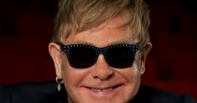 Elton John - You Gotta Love Someone