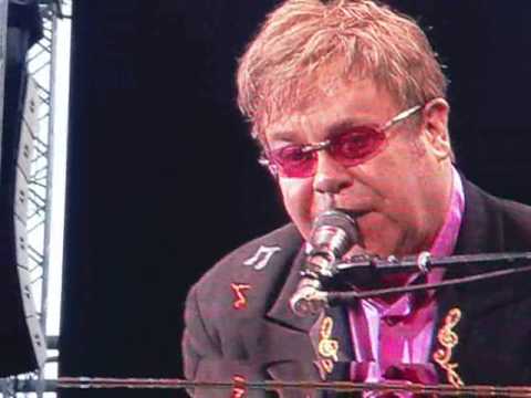 Elton John - Skyline Pigeon