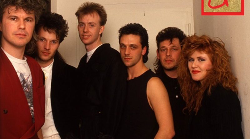 T'Pau - This Girl