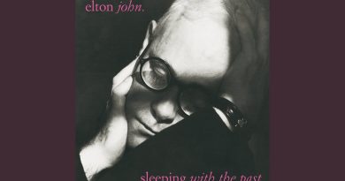 Elton John - Stone's Throw From Hurtin'