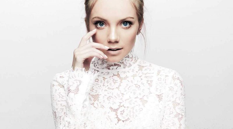 Danielle Bradbery - Goodbye Summer