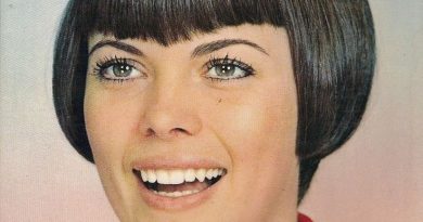 Mireille Mathieu - An einem Sonntag in Avignon