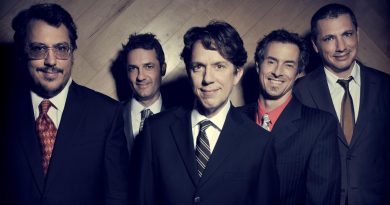 They Might Be Giants - Lucky Ball and Chain
