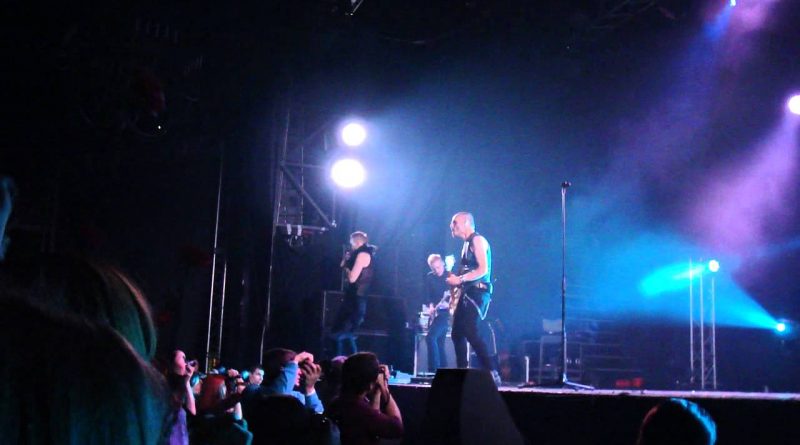 Poets Of The Fall - Show Me This Life