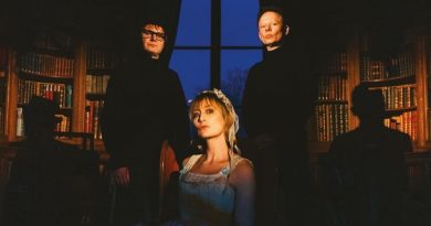 Hooverphonic - Hidden Stories
