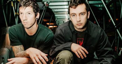 twenty one pilots - The Outside