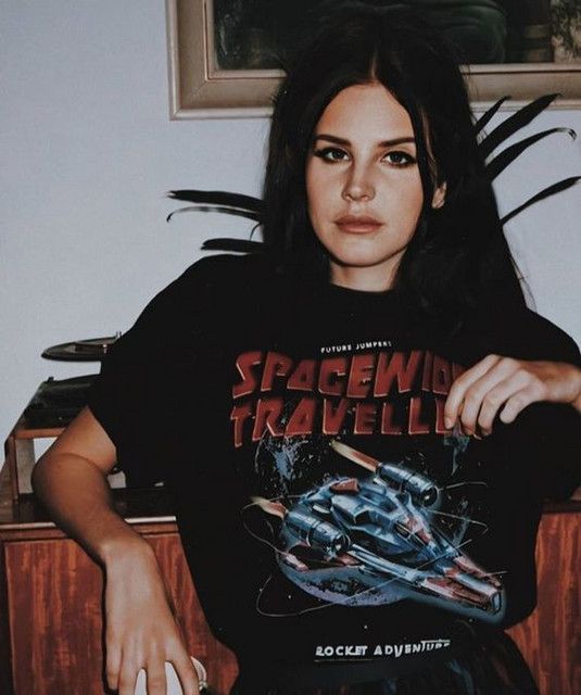 Lana Del Rey- Beautiful Player