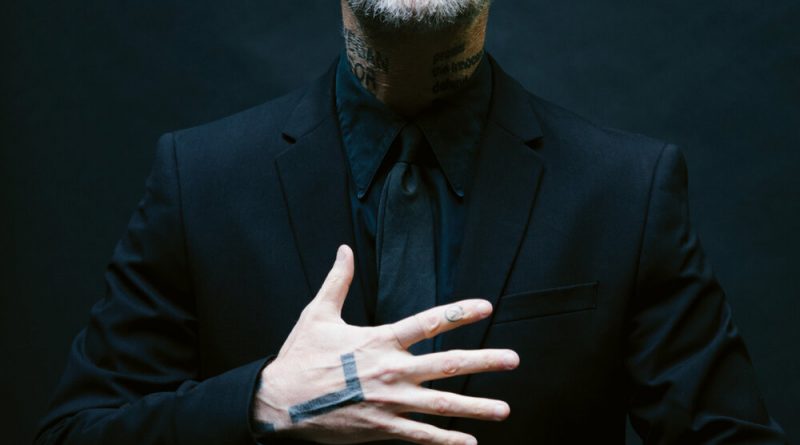 Moby, Apollo Jane, Deitrick Haddon - Why Does My Heart Feel So Bad